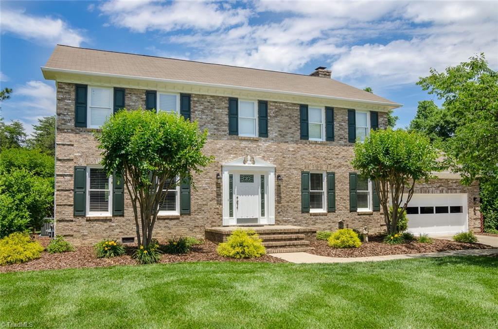 2040 La Dora Dr, High Point, NC 27265 photo 1