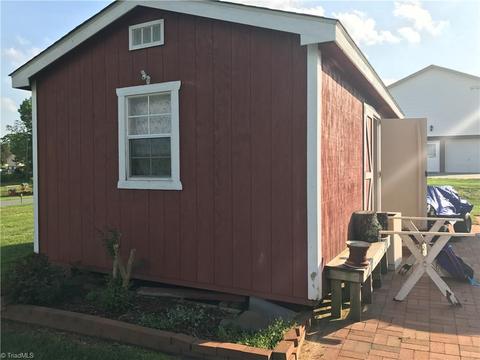 1045 Laurel Bluff Dr, King, NC 27021 photo 25