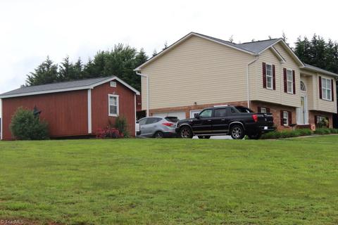 1045 Laurel Bluff Dr, King, NC 27021 photo 19