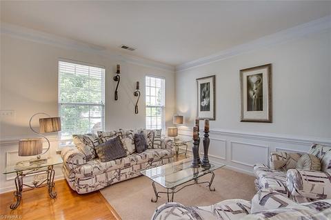 891 Hedgepath Ter, High Point, NC 27265 photo 3