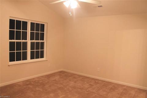 453 Sandybrooke Dr, High Point, NC 27265 photo 7