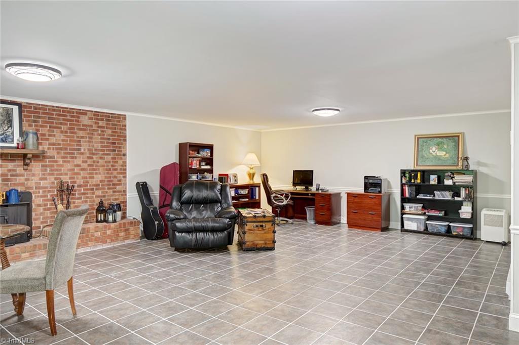 105 Mohawk Ct, High Point, NC 27262 photo 23
