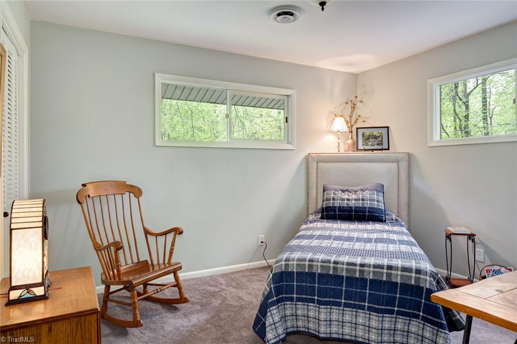 105 Mohawk Ct, High Point, NC 27262 photo 17