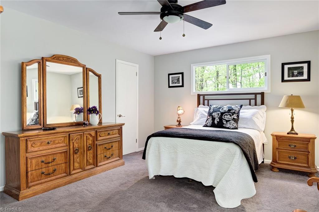 105 Mohawk Ct, High Point, NC 27262 photo 14