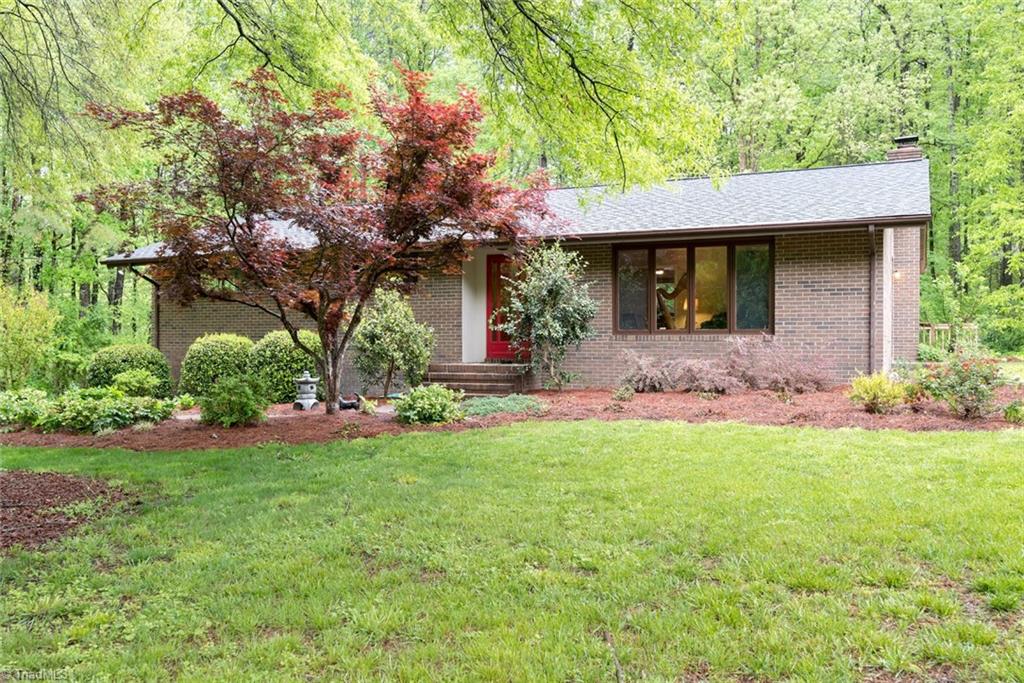 105 Mohawk Ct, High Point, NC 27262 photo 1