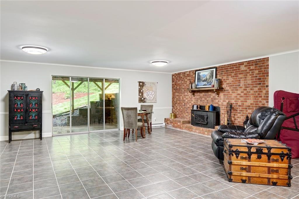 105 Mohawk Ct, High Point, NC 27262 photo 22