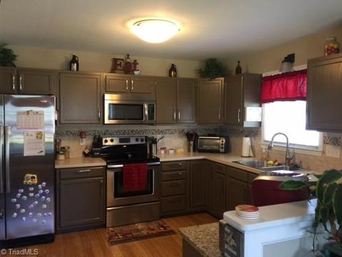 4035 Patsy Dr, Winston Salem, NC 27107 photo 15