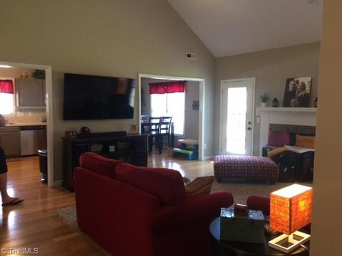 4035 Patsy Dr, Winston Salem, NC 27107 photo 10