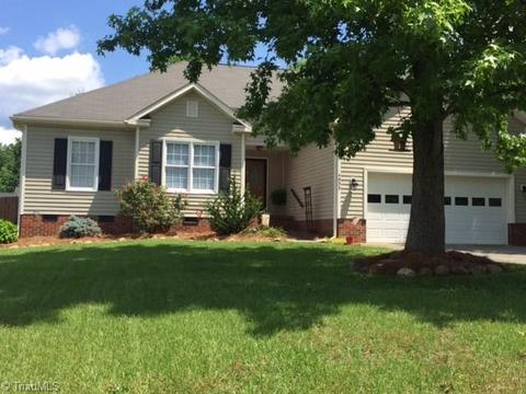 4035 Patsy Dr, Winston Salem, NC 27107 photo 1
