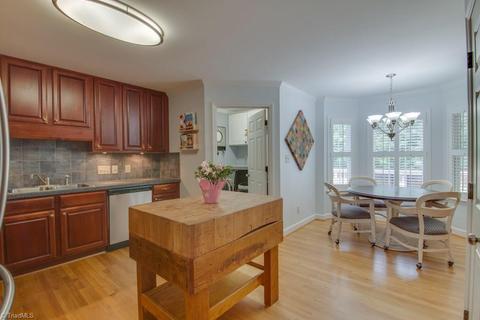 124 Conifer Ct, Advance, NC 27006 photo 9
