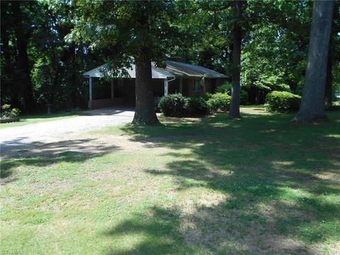2103 Guyer St, High Point, NC 27265 photo 2