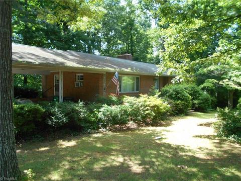 2103 Guyer St, High Point, NC 27265 photo 3