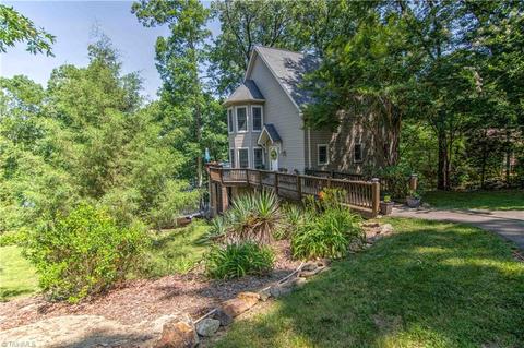 693 Dockside Ter, Denton, NC 27239 photo 10