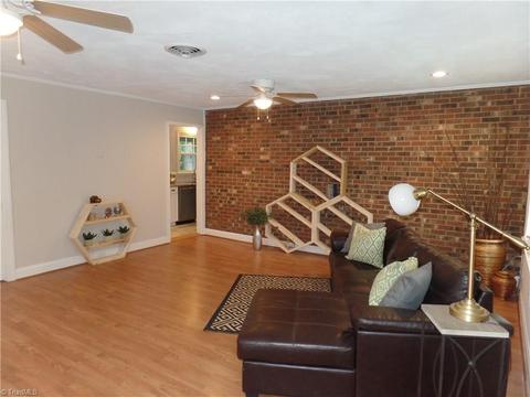 2995 Dillon Rd, Jamestown, NC 27282 photo 2