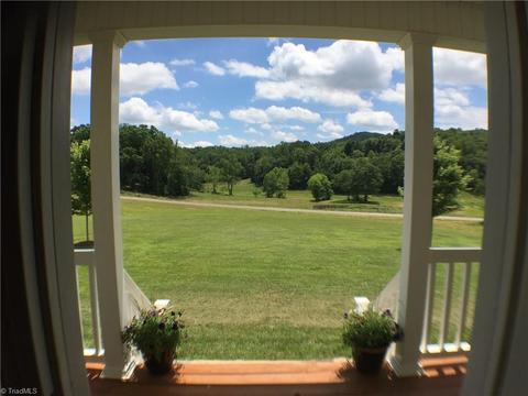 139 Higher Ground Ln, Lowgap, NC 27024 photo 2