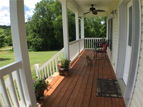 139 Higher Ground Ln, Lowgap, NC 27024 photo 5