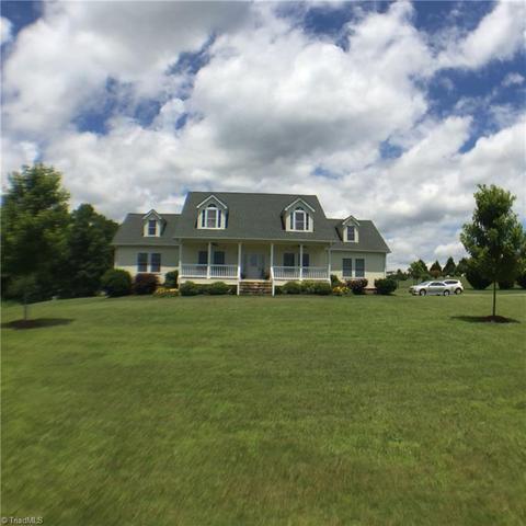 139 Higher Ground Ln, Lowgap, NC 27024 photo 3