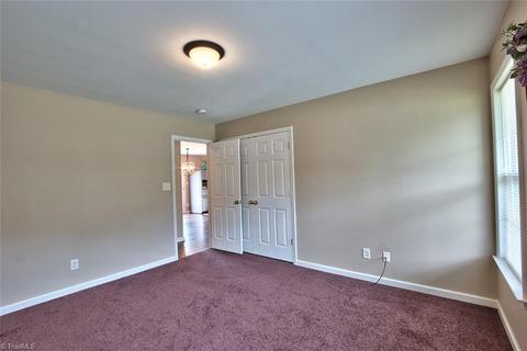 936 E Meadow Rd, Eden, NC 27288 photo 11