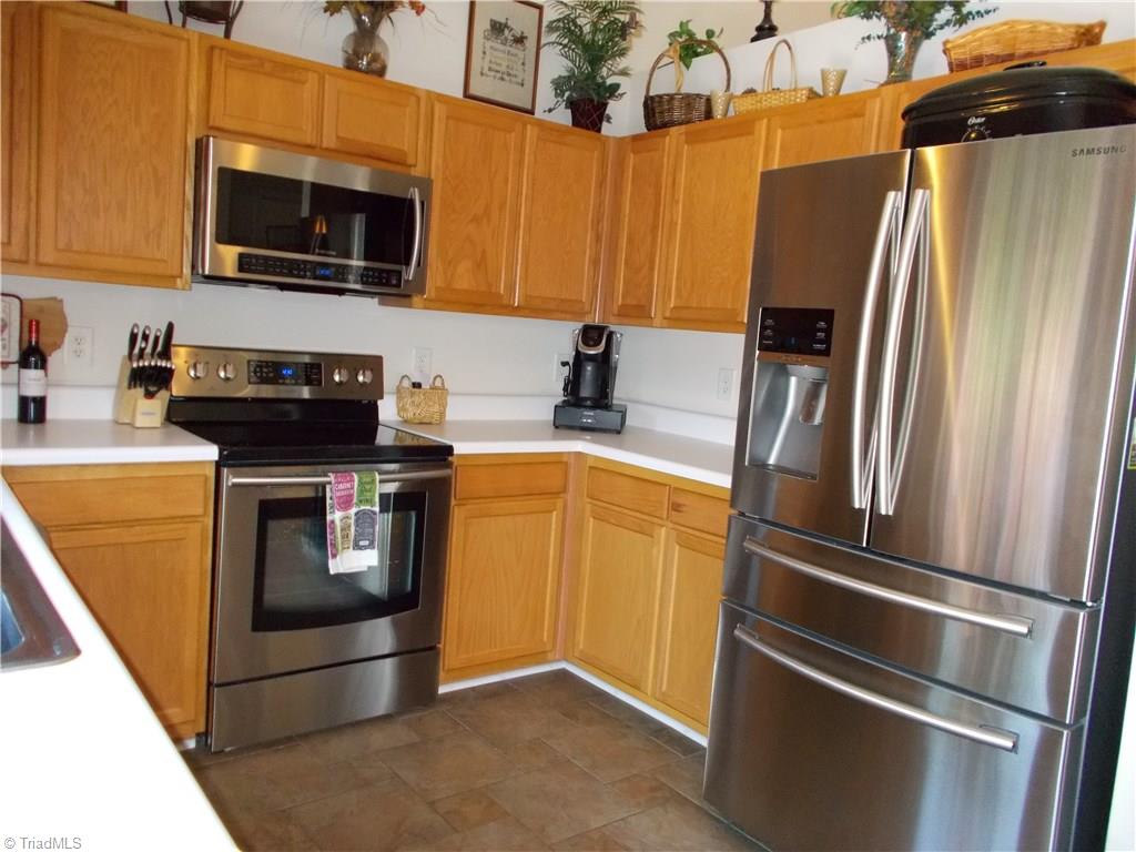 2790 Waterstone Loop, High Point, NC 27265 photo 9