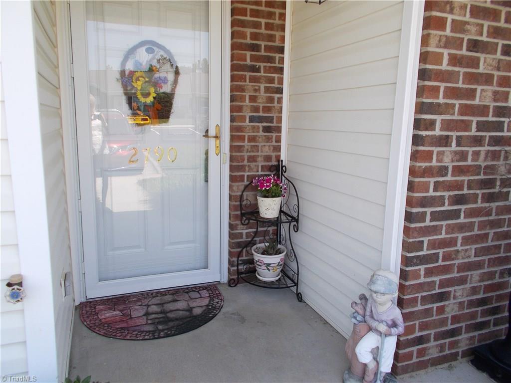 2790 Waterstone Loop, High Point, NC 27265 photo 2