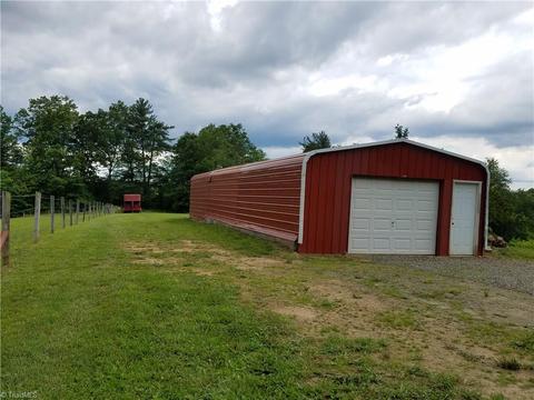 174 Copeland, Laurel Fork, VA 24352 photo 15