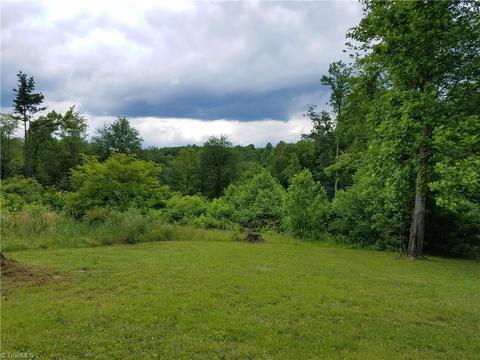 174 Copeland, Laurel Fork, VA 24352 photo 27