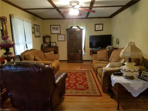 174 Copeland, Laurel Fork, VA 24352 photo 18