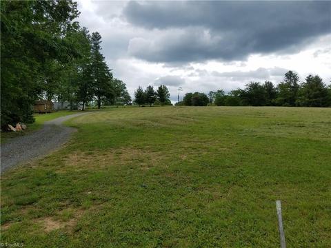 174 Copeland, Laurel Fork, VA 24352 photo 12
