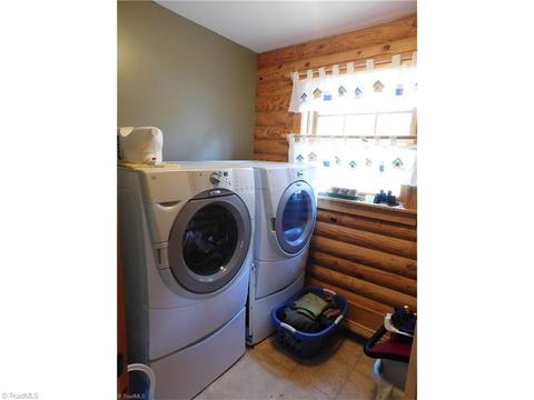 433 Curry Rd, High Point, NC 27265 photo 7