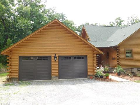 433 Curry Rd, High Point, NC 27265 photo 2