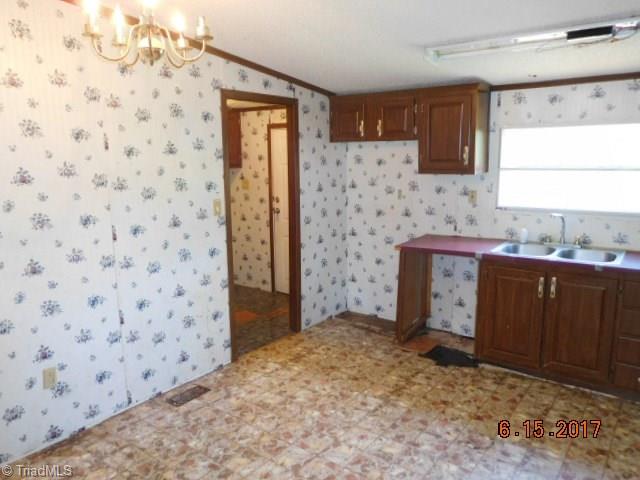 116 Pebblestone Ct, King, NC 27021 photo 7