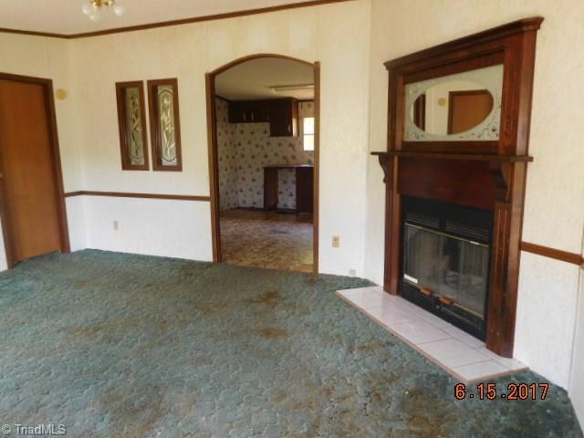 116 Pebblestone Ct, King, NC 27021 photo 3