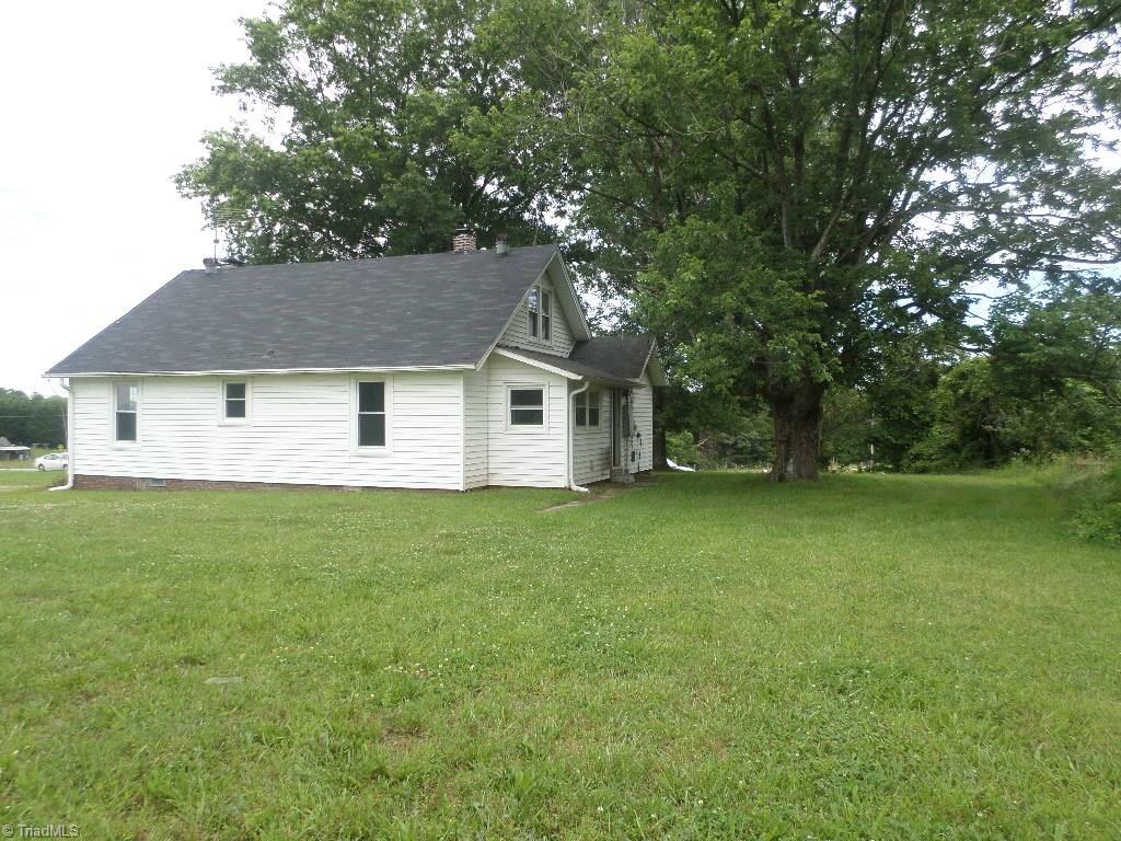 8406 Nc 268, Dobson, NC 27017 photo 11
