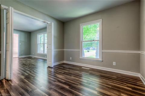 2845 Farmbrook Rd, Winston Salem, NC 27103 photo 5