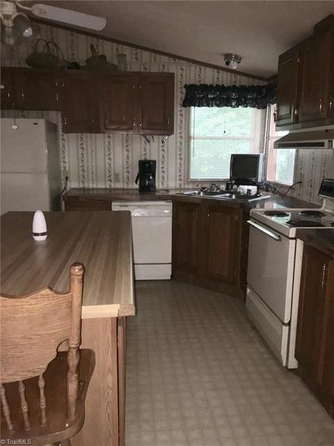 6208 Hideaway Ln, Trinity, NC 27370 photo 8