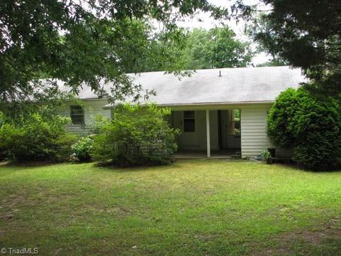 5308 Kimberly Ln, Trinity, NC 27370 photo 2