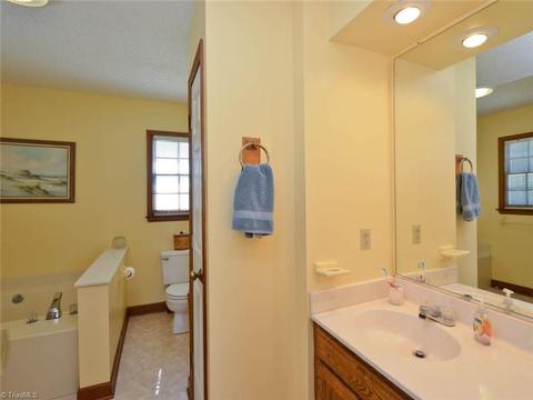 1012 Nance Rd, King, NC 27021 photo 16