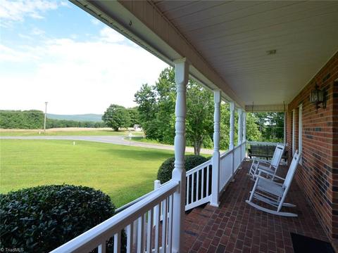 1012 Nance Rd, King, NC 27021 photo 3