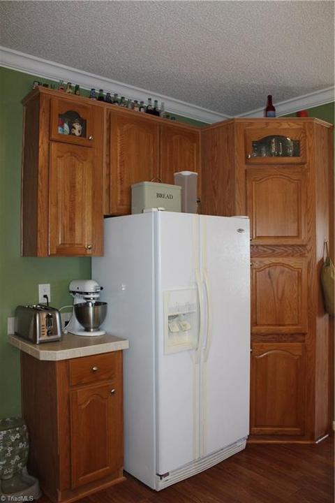 322 Melton Rd, Elkin, NC 28621 photo 5
