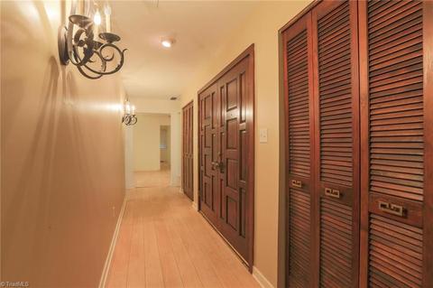 402 Dorado Dr, High Point, NC 27265 photo 8