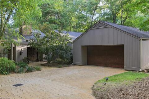 402 Dorado Dr, High Point, NC 27265 photo 4