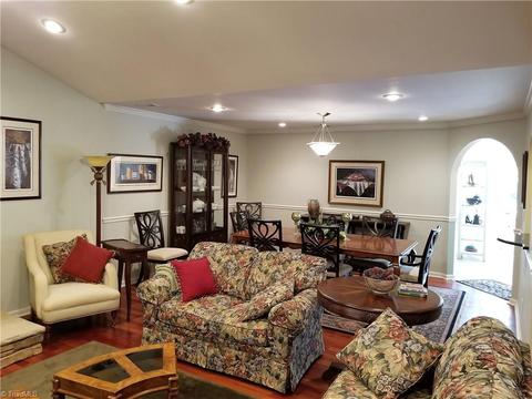 894 Carson Rd, Pilot Mountain, NC 27041 photo 8