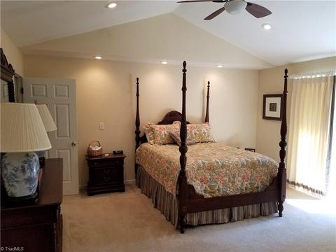 894 Carson Rd, Pilot Mountain, NC 27041 photo 14