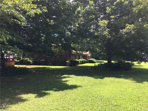 2456 Old Mountain Rd, Trinity, NC 27370 photo 3
