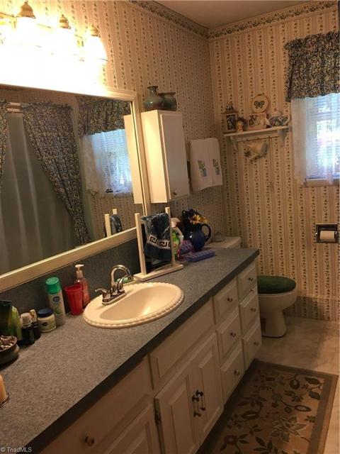 2456 Old Mountain Rd, Trinity, NC 27370 photo 10