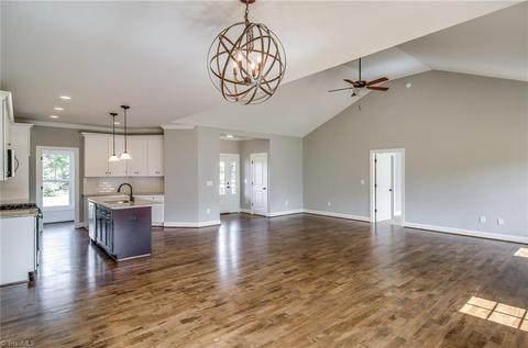 8426 Cripplegate Trce, Browns Summit, NC 27214 photo 3