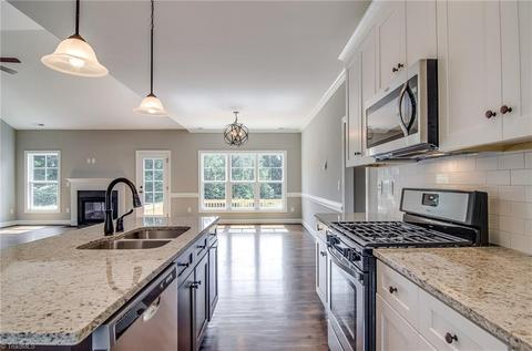 8426 Cripplegate Trce, Browns Summit, NC 27214 photo 9