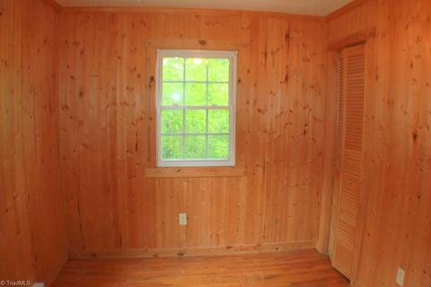 163 Alpine Way, Fancy Gap, VA 24328 photo 8