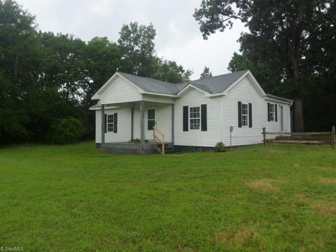 6076 Kennedy Rd, Trinity, NC 27370 photo 1