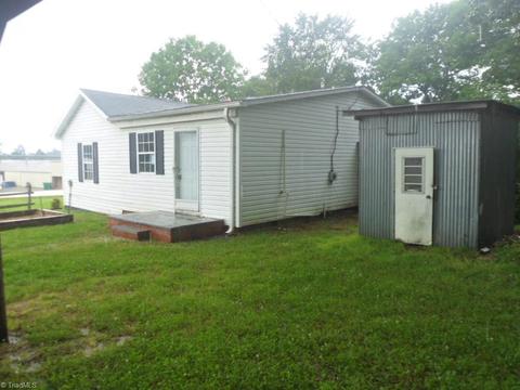 6076 Kennedy Rd, Trinity, NC 27370 photo 8